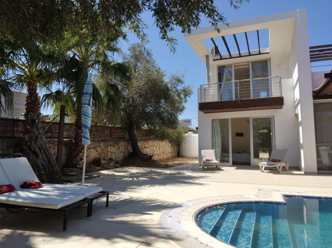 Others 5, Aqua Royal Residence
