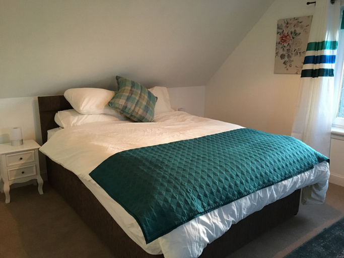 Bedroom 3, Hillside, Highland