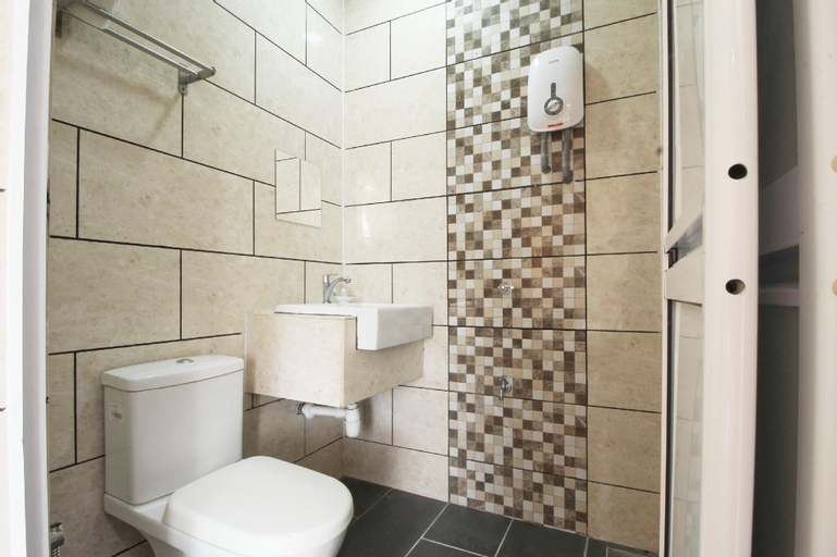 Bathroom 9