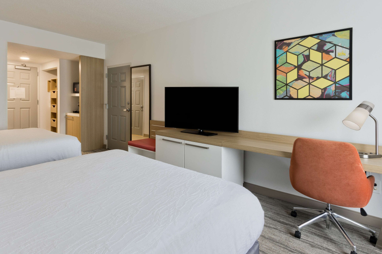 Bedroom 3, Hilton Garden Inn Birmingham/Lakeshore Drive, Jefferson