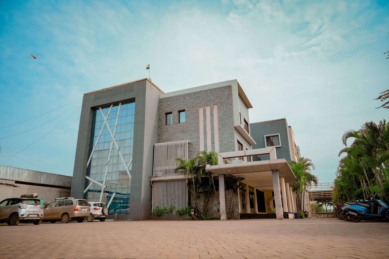 Exterior & Views 2, Hotel Royal Celebration, Kabeerdham