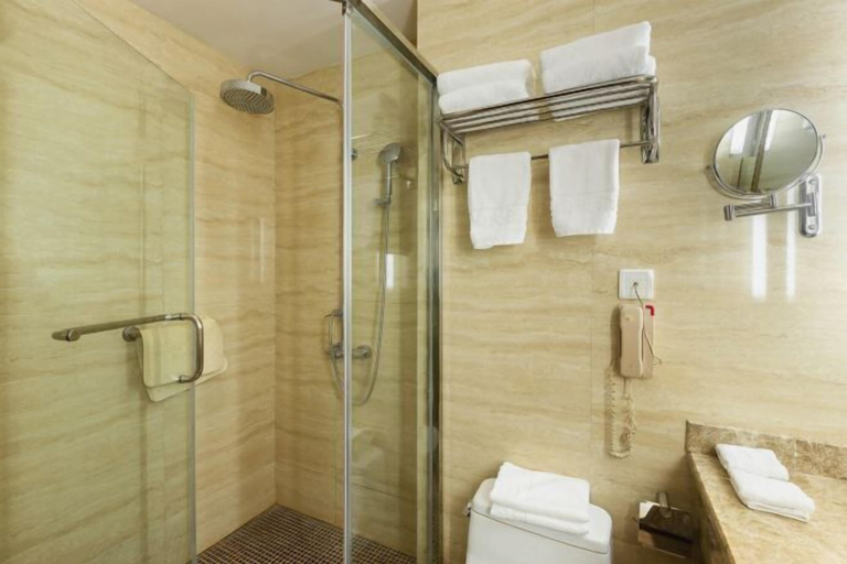 Bathroom 4, Tongnan Hotel, Chongqing