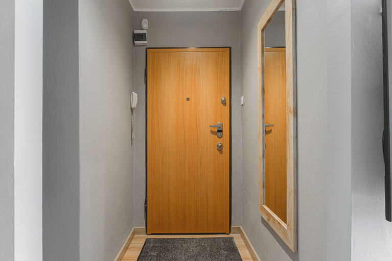 Others 5, Apartament Gierymskiego, Warsaw