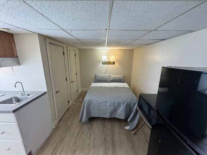 Bedroom 6