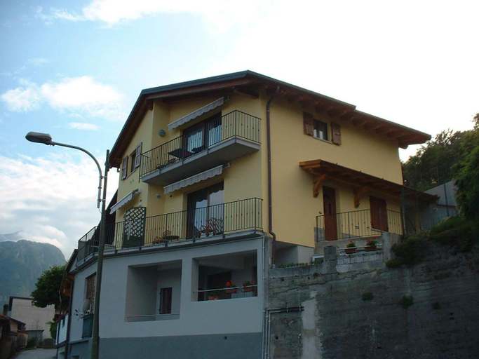 Robertalagocomo, Como