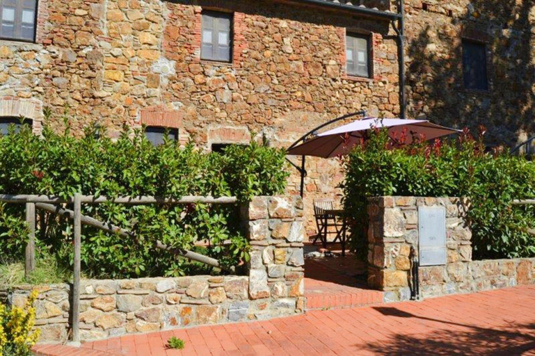 Exterior & Views 2, Antico Borgo Casalappi, Livorno