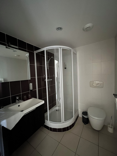 Bathroom 5, L'auberge le prieuré des gourmands, Loire-Atlantique