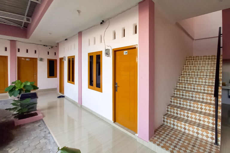Others 5, RedDoorz Syariah near JBC Jambi, Jambi