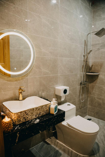 Bathroom, Bao Ngoc Hotel, Cao Lanh