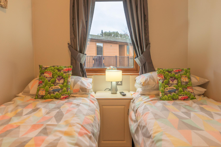 Others 2, 31 Ocean Terrace with Hot Tub Available to Hire, Devon
