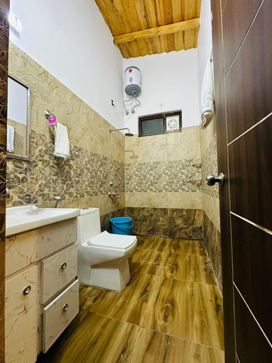 Others 2, Heaven by lake & woods, Nainital