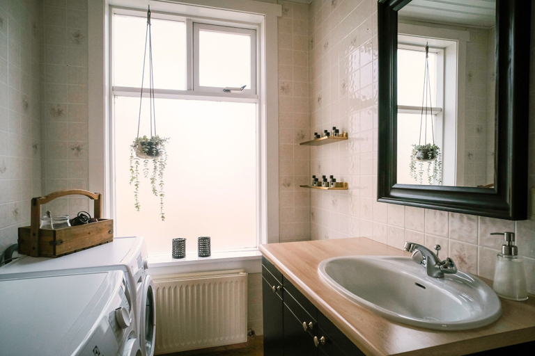 Bathroom 3, Dúlluhús - Apartments by Aldan, Seyðisfjörður