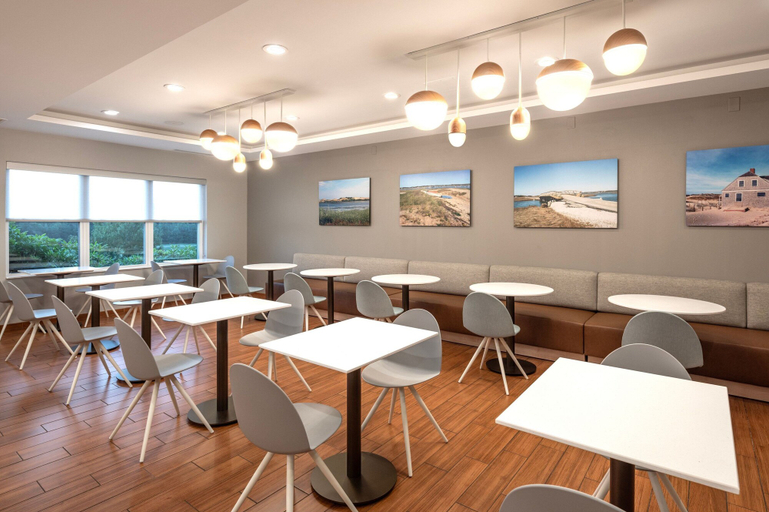 Food & Drinks 5, TownePlace Suites by Marriott Wareham Buzzards Bay, Plymouth