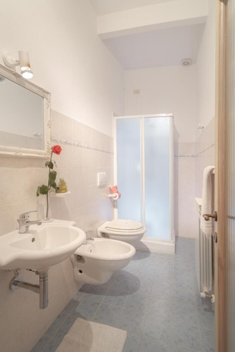 Bathroom 5, Agriturismi Farina, Perugia