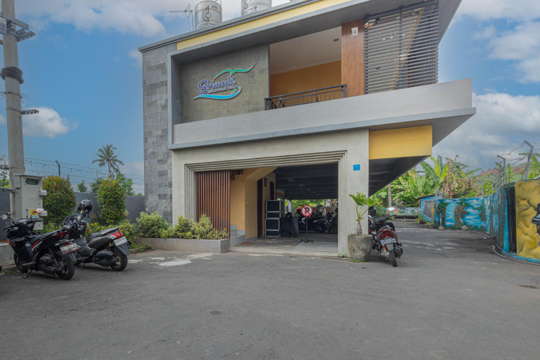 Exterior & Views 1, Srinadi Waterpark Villa, Klungkung