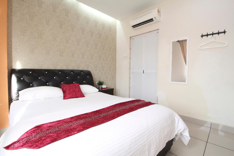 Bedroom 17