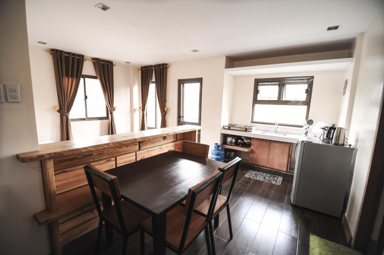 Dining Room 21