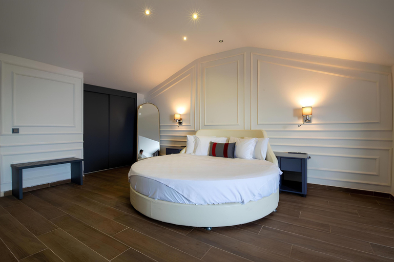 Bedroom 2, Ramada by Wyndham Fethiye Oludeniz, Fethiye