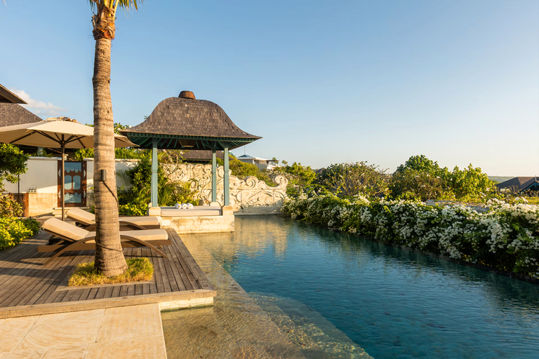 Swimming Pool 23