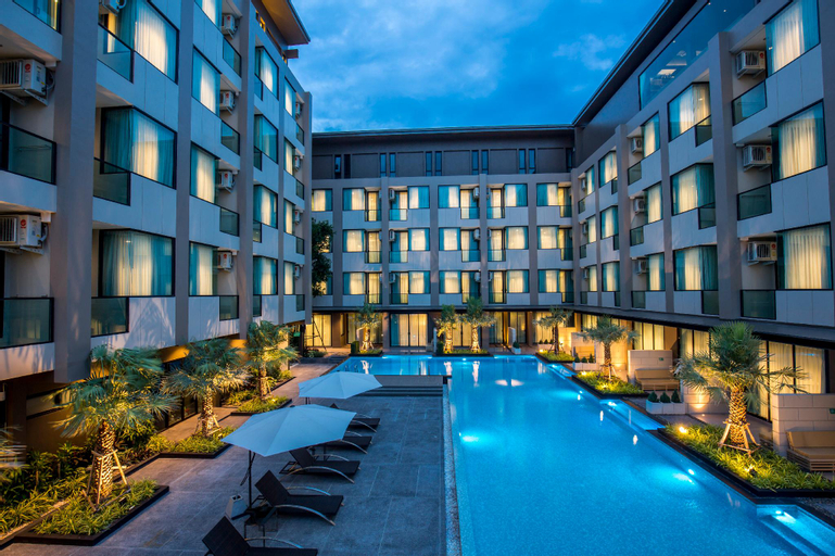 Swimming Pool 1