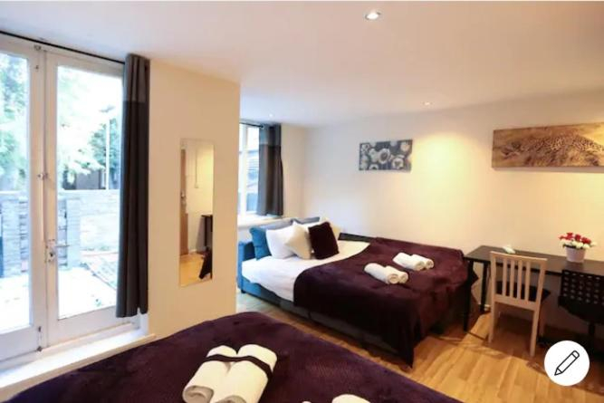 Others 4, Fabulous Private Bedrooms near Euston Station, Central London, London