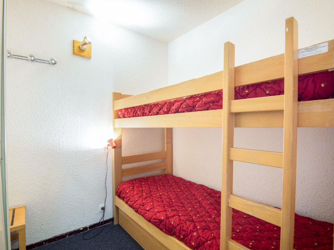Bedroom, Apartment Lunik Orion-29 by Interhome, Savoie