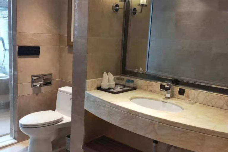 Bathroom 4, Rezen Kingtown Hotel (Chongqing Liangping), Chongqing