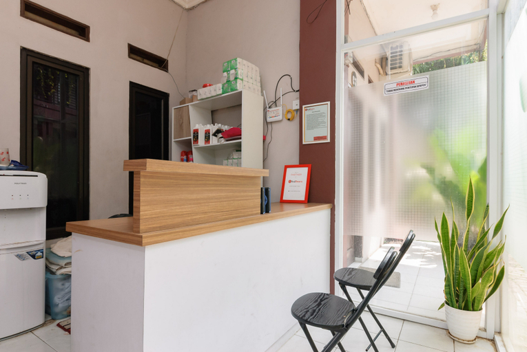 Others 5, RedDoorz near FKIP UNTIRTA Serang, Serang