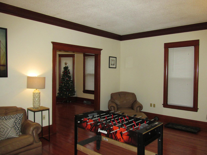 Bedroom 2, Victorian Home Near Downtown, Hennepin