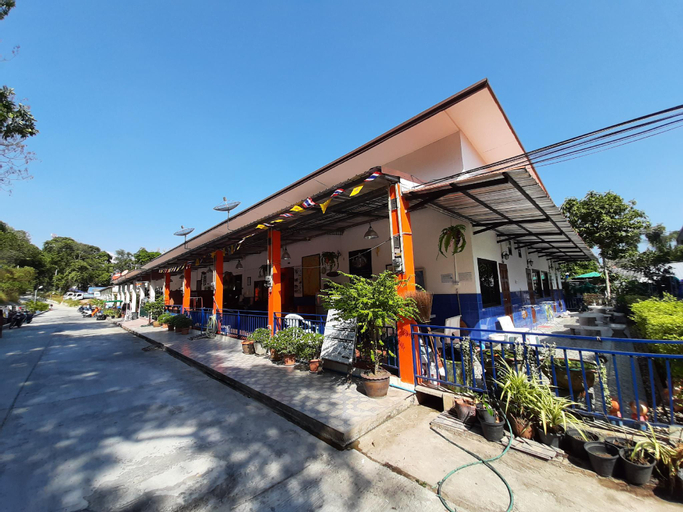 Exterior & Views 2, Runa Runa The Best Guesthouse, Muang Rayong