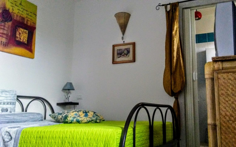 Others 4, B&b Fa.ro.mi, Lecce