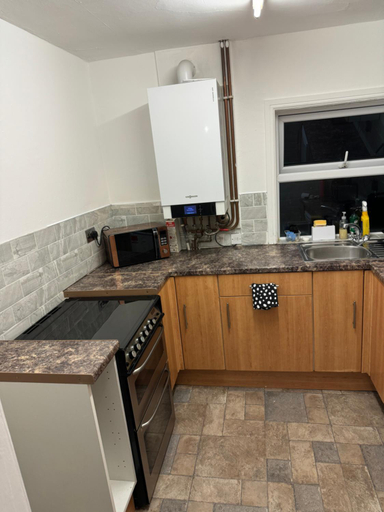 Others 4, Budget Single Room- 2 Minute Walk to Gloucester Royal Hospital, Gloucestershire