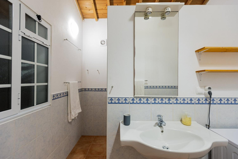 Others 2, WelcomeBuddy - Traumgarten Rustic House (Sunset), Ponta Delgada
