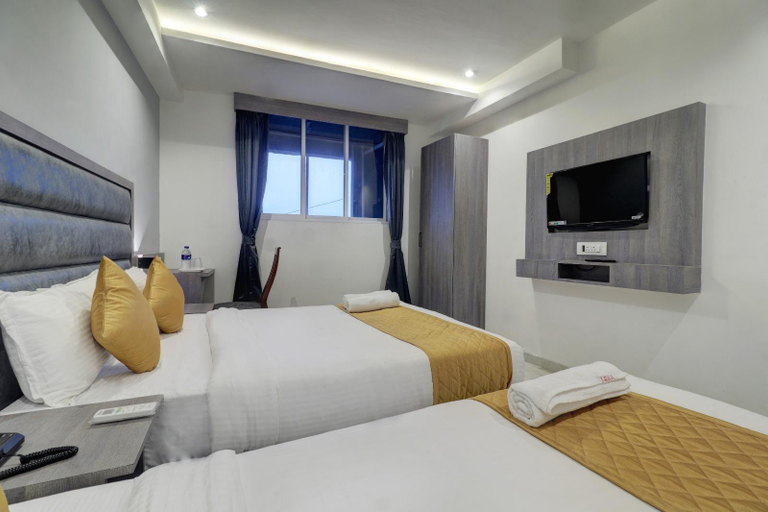 Others 4, Hotel Isra International, BKC, Mumbai City