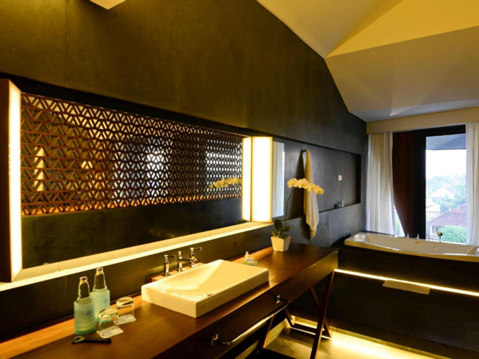 Bathroom 5