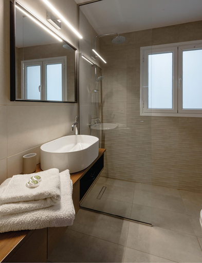 Bathroom 4, Akali apartment Airport by Airstay, Attica