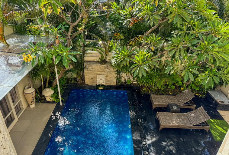 Swimming Pool 1