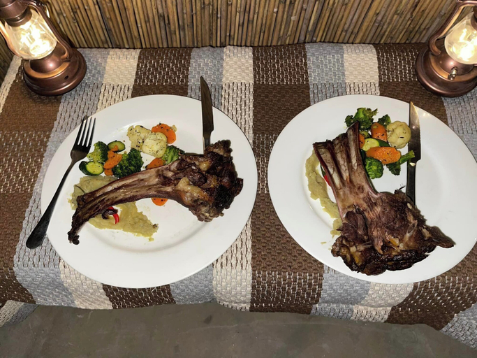 Food & Drinks 4, Phudzi Resort T/A Makgadikgadi Adventures, Tutume