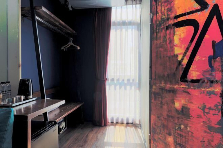 Bathroom 10