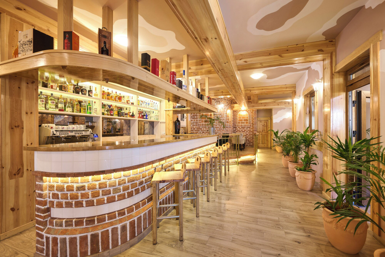 Food & Drinks 5, Aminess Kadoor Hotel, Karlovac