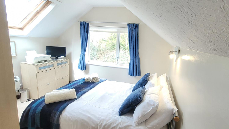 Bedroom 3, Birchcroft - hideaway, Dorset