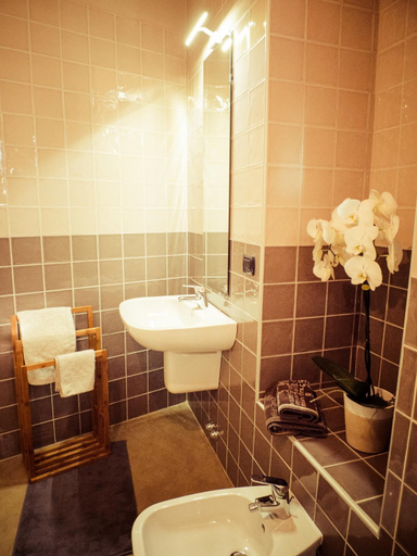 Bathroom 3, B&B Aurora, Bergamo