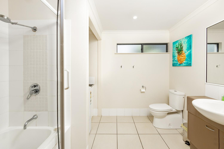 Bedroom 4, One BR Cairns City Holiday Oasis, Cairns