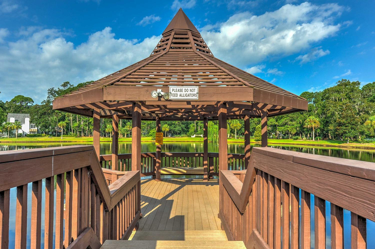 Exterior & Views, Beach and Pool Access Golf Villa in Hilton Head!, Beaufort
