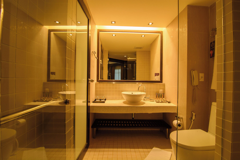 Bedroom 3, The Nouveau Chumphon Beach Resort & Golf, Muang Chumphon