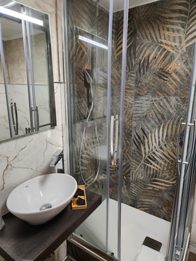 Bathroom 5, Domus Aquae Rooms & Wellness SPA, Genova