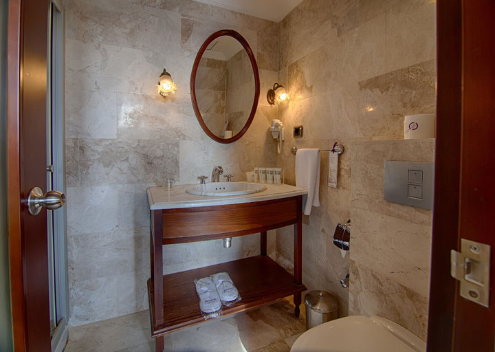Bathroom 5, Anemon Koleksiyon Galata Otel, Beyoğlu