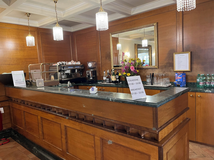 Food & Drinks 4, Hotel Quadrifoglio by Mancini, Roma