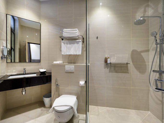 Bathroom 3, Magazine Vista Hotel managed by The Ascott Limited, Pulau Penang