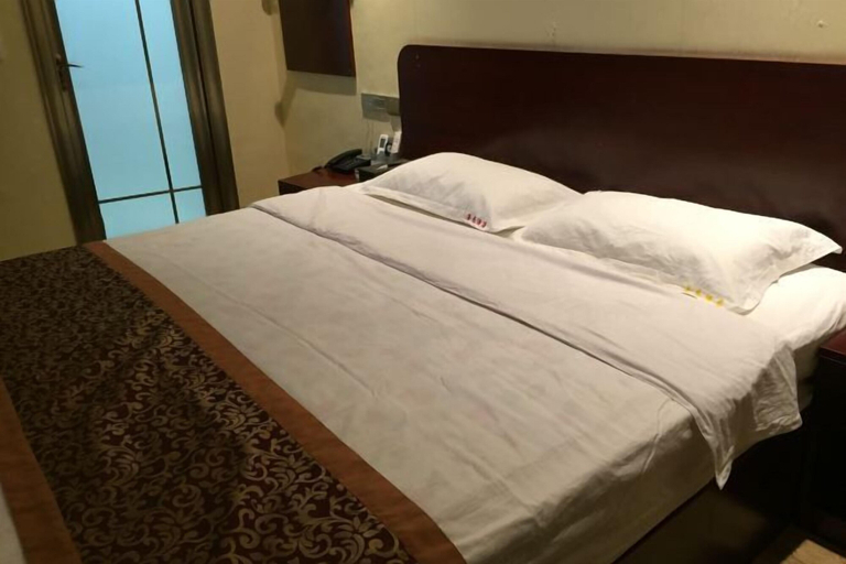 Bedroom 3, Guiding Yulong Hotel, Qiannan Buyei and Miao